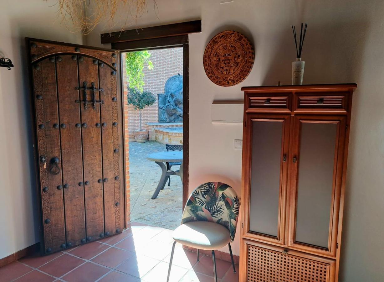 Гостевой дом Casa Del Trotamundos Villamayor de Campos Экстерьер фото